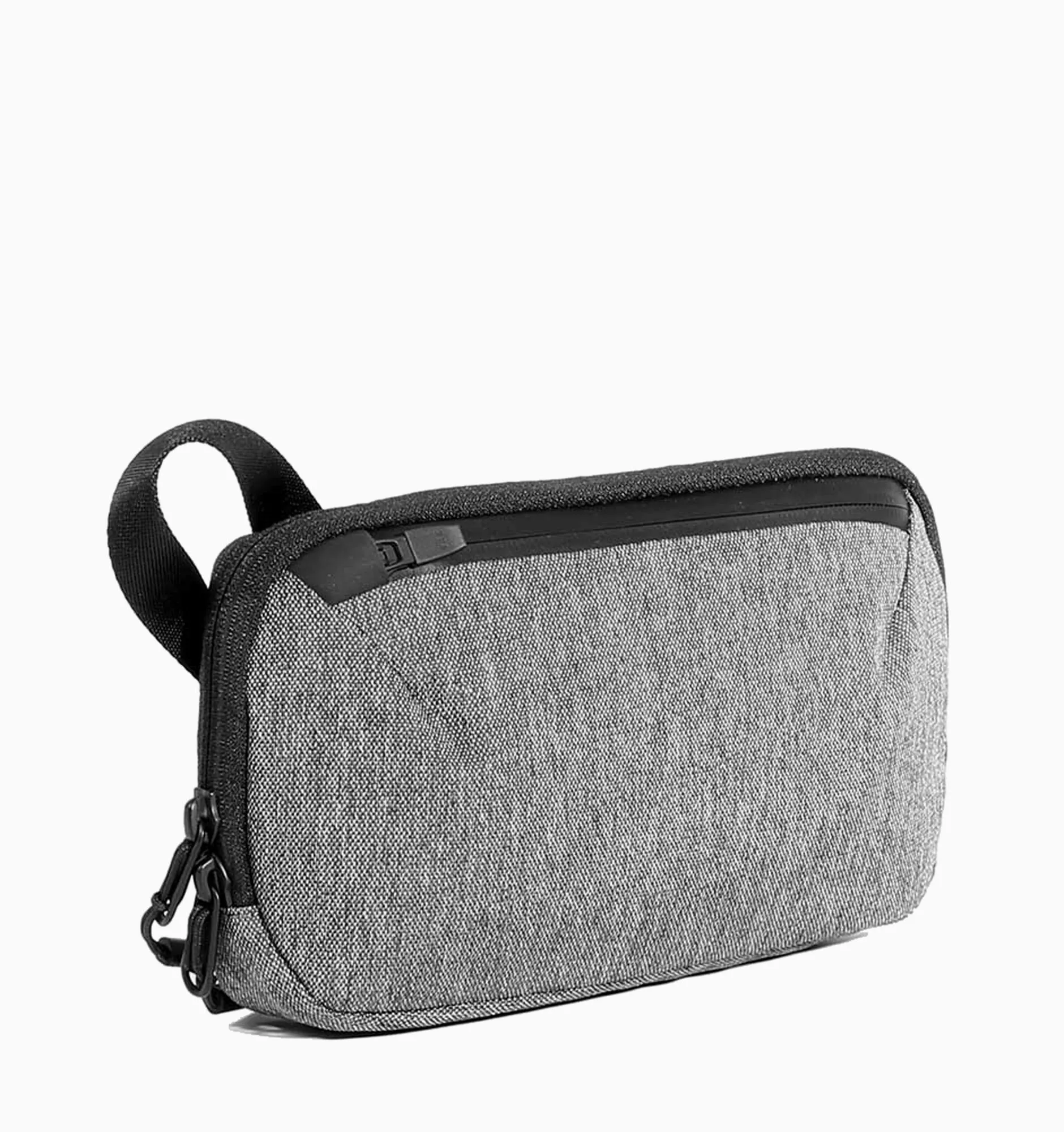 Aer Slim Pouch