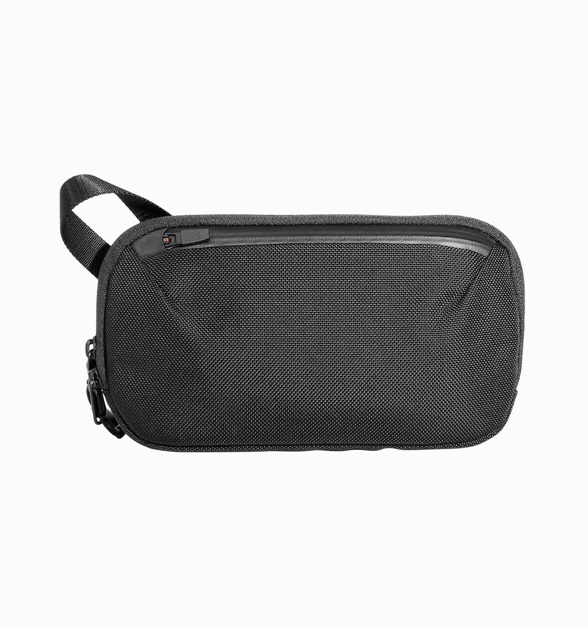 Aer Slim Pouch