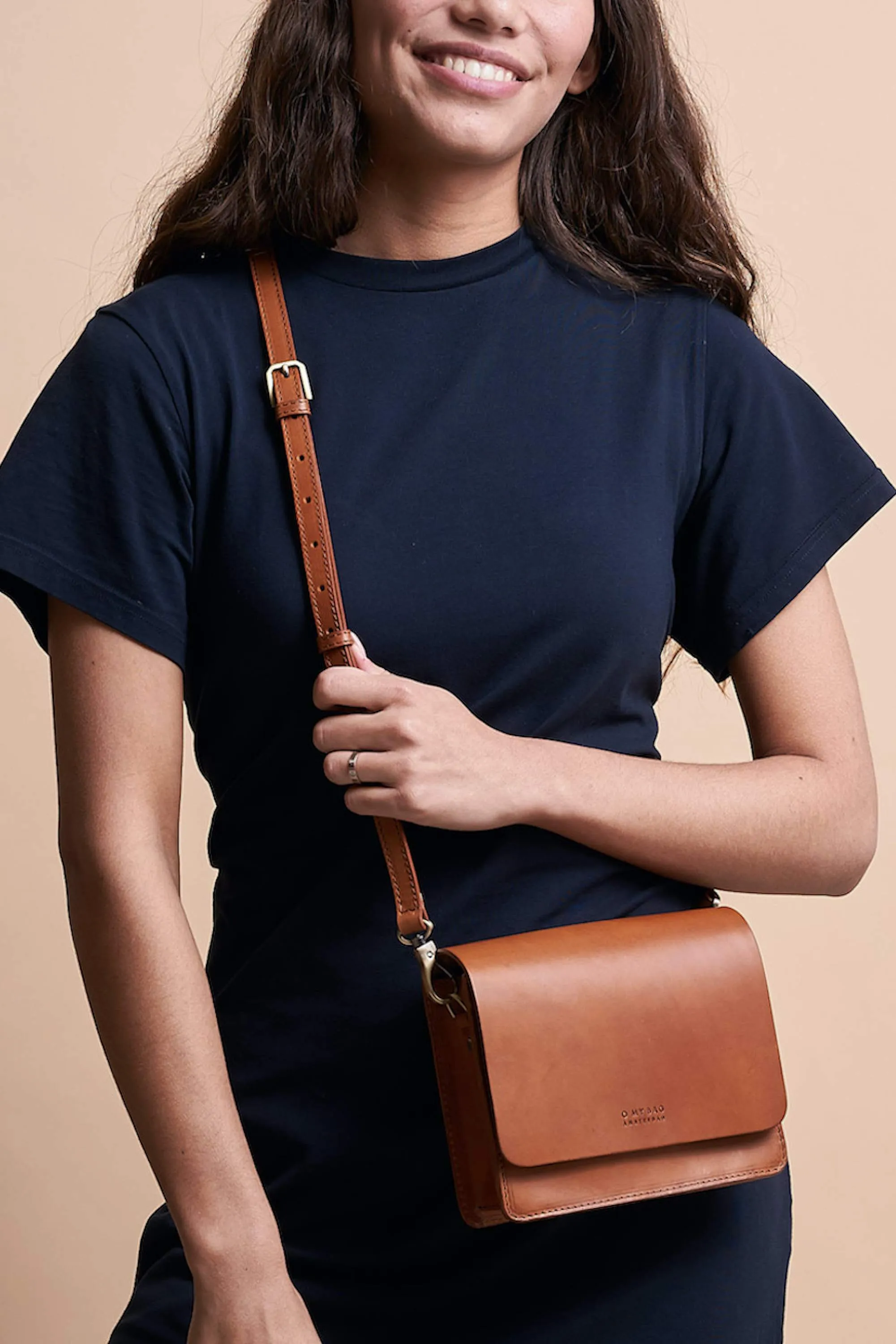 audrey mini cognac classic leather