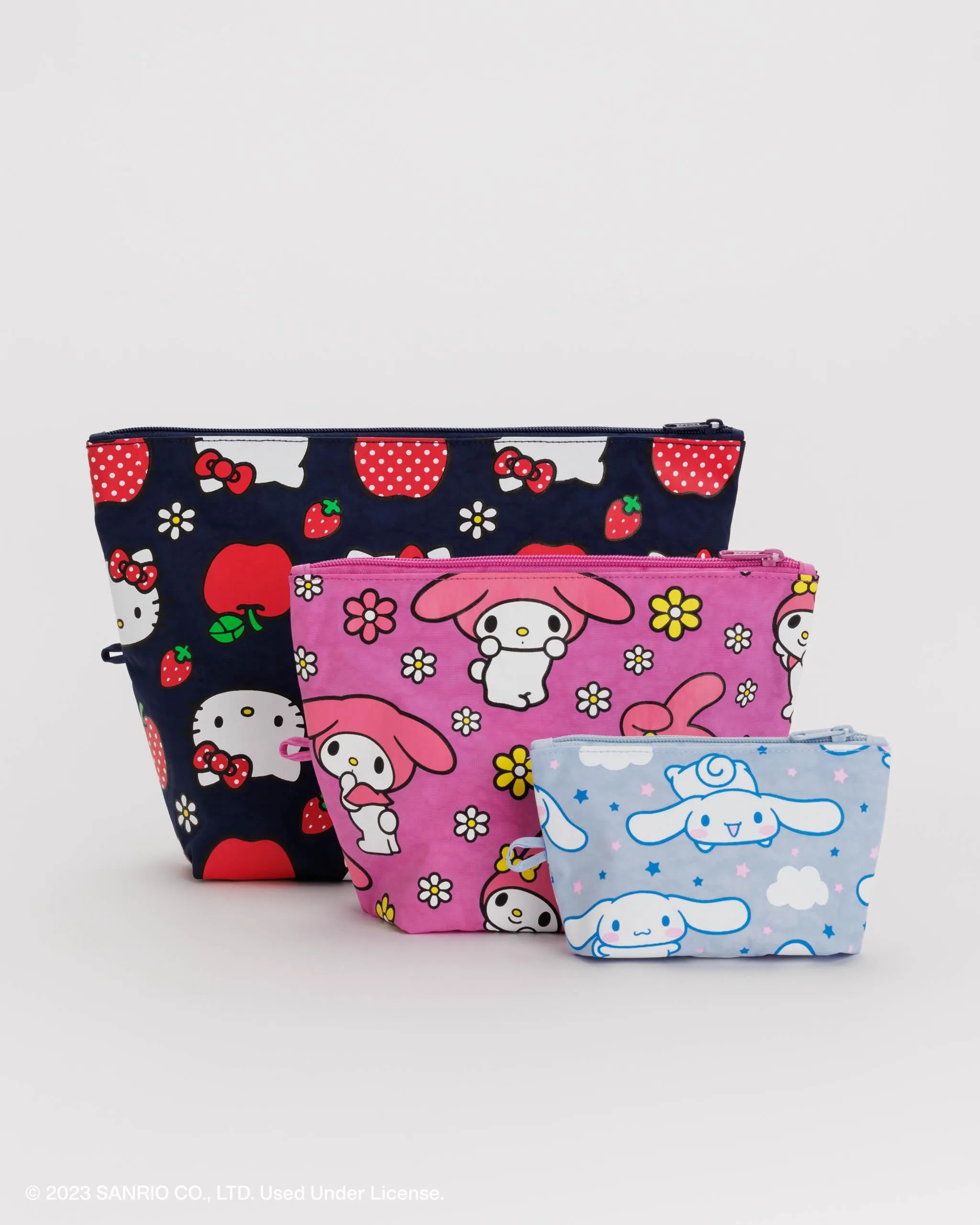 Go Pouch Set in Hello Kitty and Friends