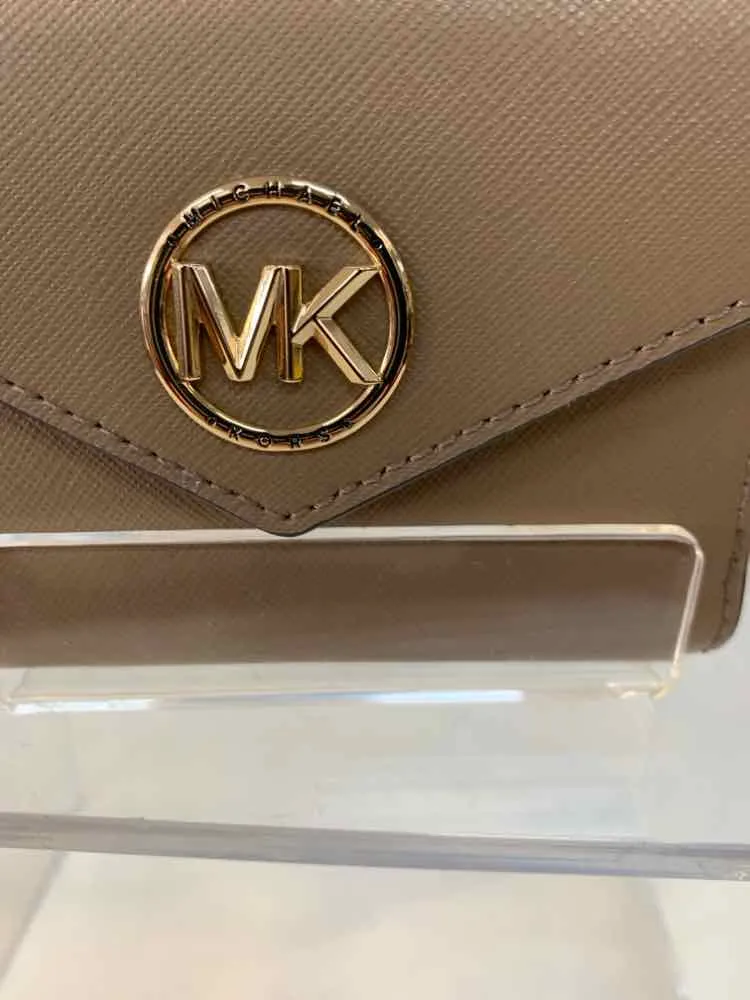 NWT MICHAEL KORS Designer Handbags TAN Purse