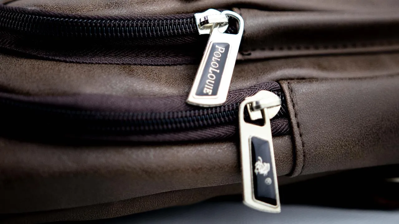 Polo Louie Chest Bag USB Charging