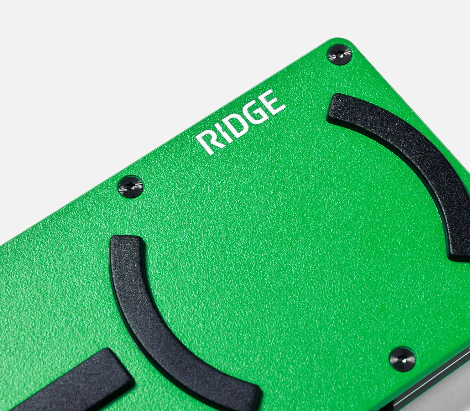 Voodoo Green Ridge Wallet with MagSafe Compatibility