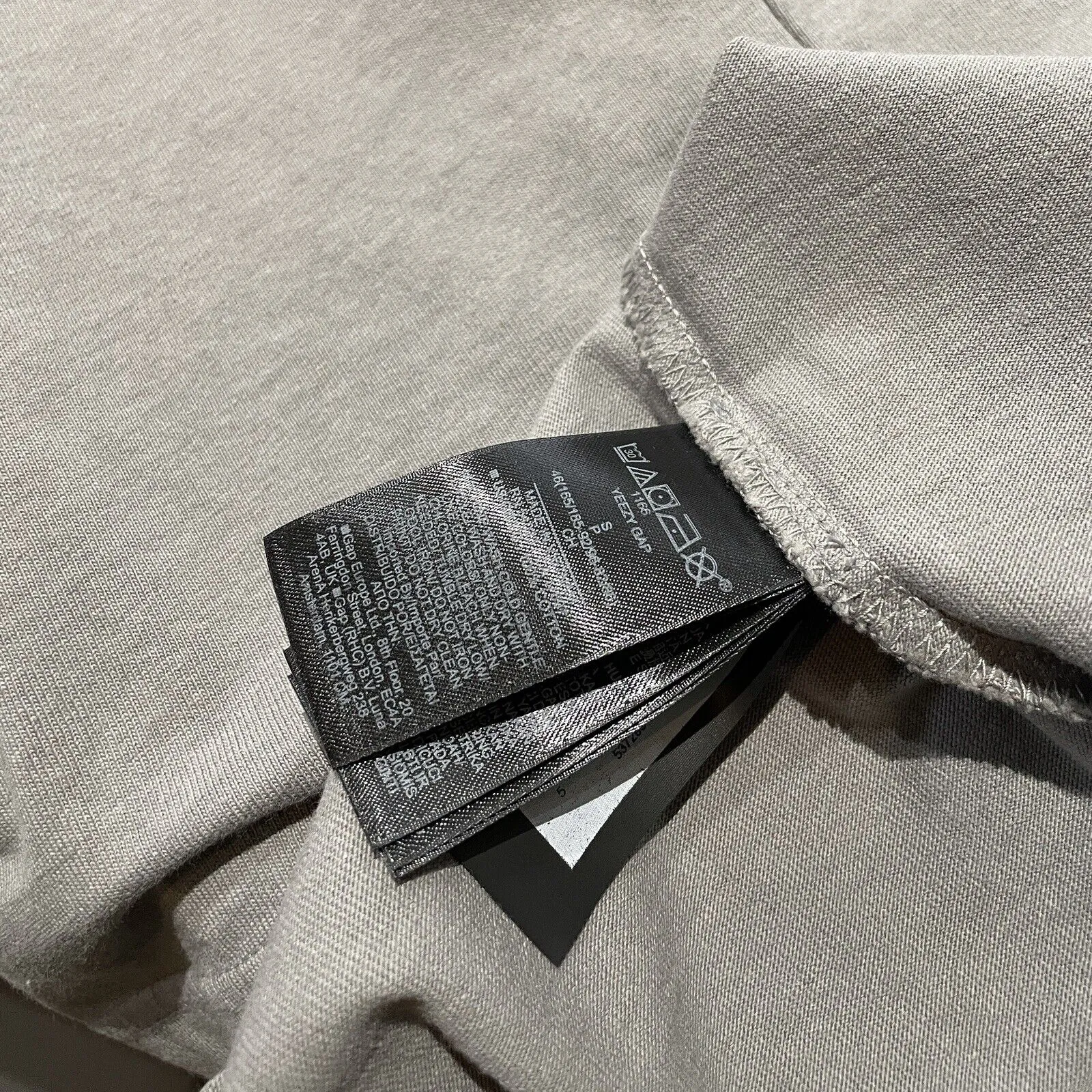 Yeezy X Gap T-shirt Unreleased - All Sizes   All Colors